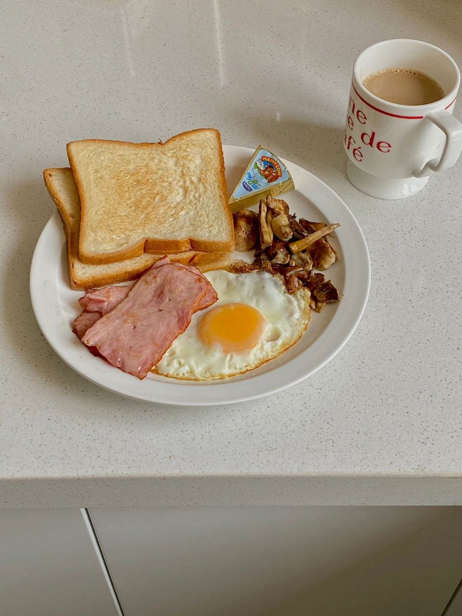 viotinto's tweet photo. Enjoying a delicious homemade English breakfast? Good morning! #goodmorning #breakfast #Englishbreakfast https://t.co/I4Hz2pqbSz