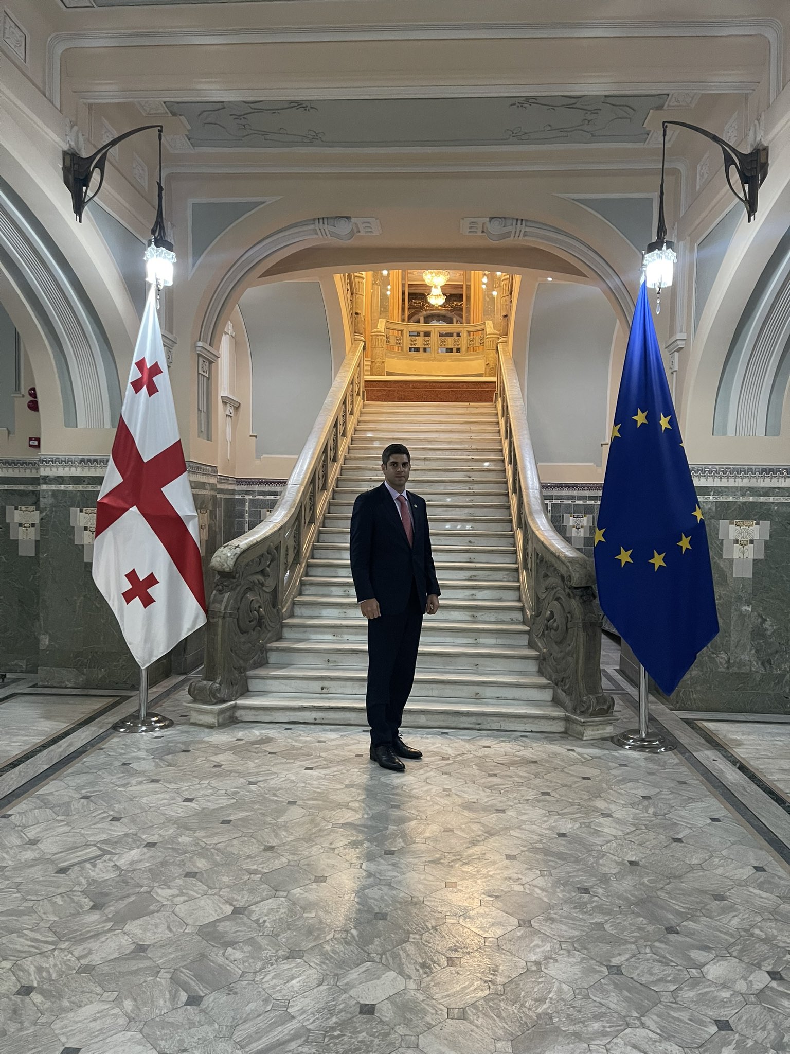  D10 でのティム・クック: Facebook 統合のヒントと Siri の改善