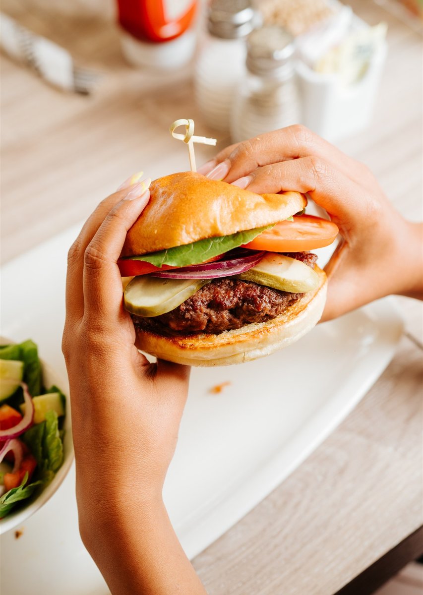 EggsmartCAN's tweet photo. If eating a burger is wrong, I don't want to be right π
Our delicious ground chuck burgers are topped with all the works for a juicy bite every time!
.
.
.
#Eggsmart #LunchTime #Lunch #Burgers #ClassicBurger #Hungry #LunchNearMe #CheeseBurger #FoodPhotography #InstaBurger https://t.co/7iBYh9WuEo