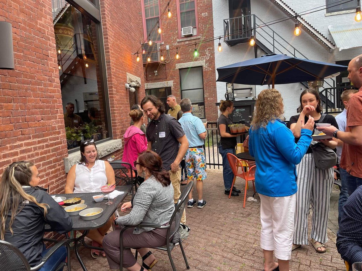 ConcordYP's tweet photo. Our 2nd Annual #BlockParty in downtown #ConcordNH was a hit! 🥳 Thank you to @MerrimackBank, Bona Fide, Penuche's Ale House, Margaritas, Brothers Cortado, Wine on Main, Penumbra, @lilisedr and @ConcordYMCA. #YPnetwork #NH https://t.co/VxWqftkxGS