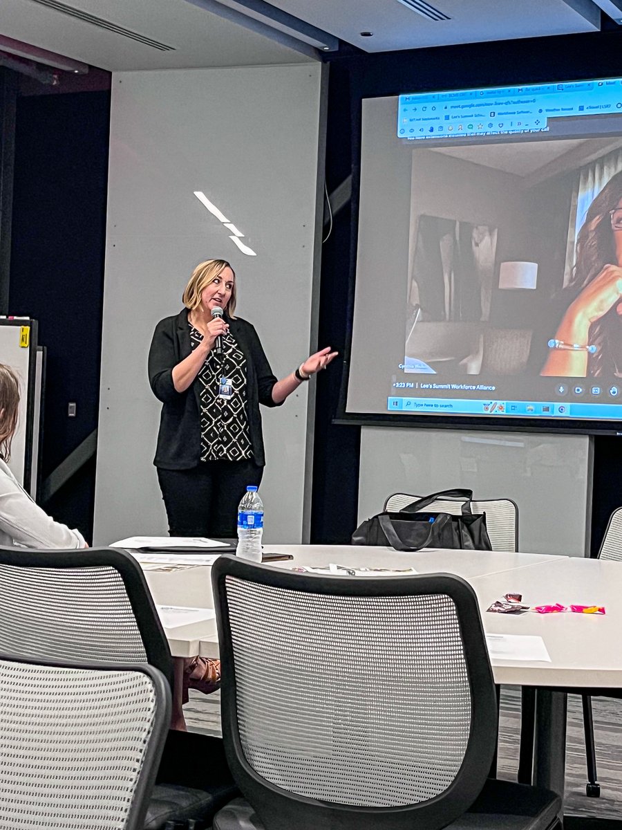 LSEcoDevC's tweet photo. Yesterday, LSWFA's meeting enjoyed Youth Registered Apprenticeship Specialist, Cynthia Walker. She discussed the certification process along with @LSR7 Shannan Booth and Jeff Buckner #LSWFA #Workforce #R7STRONG
DM for more info! https://t.co/2vSMDb7f4j