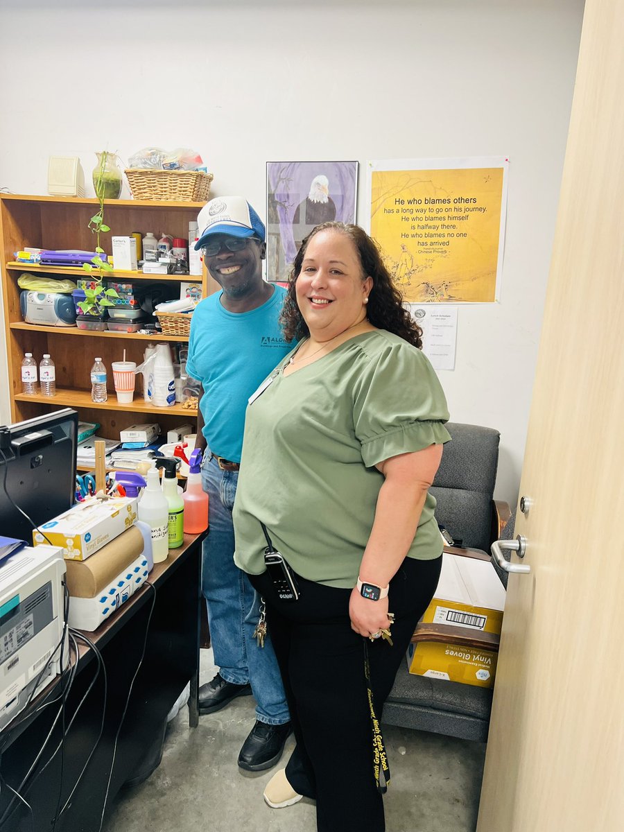 MrsGarner08's tweet photo. One of our amazing IB Staff Members! Mr. Shawn demonstrates several traits of our IB learner profile! He’s caring, knowledgeable and principled! Thanks for everything you do for our IB campus. You are always willing to lend a helping hand with a smile! @Ike9_AISD @AldineISD https://t.co/XugO3lHYO2
