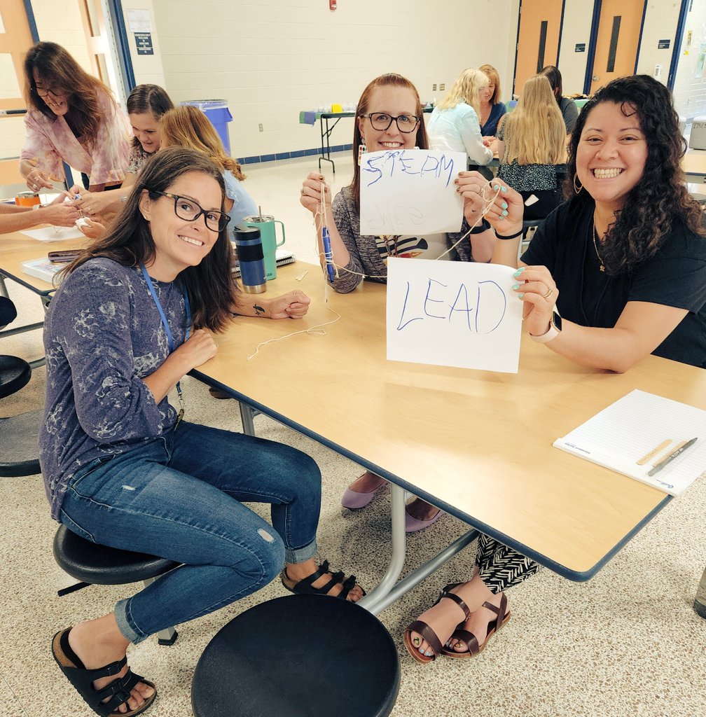 Lauren_P8's tweet photo. Energy levels are rising as we prepare to LEAD students to be future-ready learners! @pmesvb @Tajkirsch #markerchallenge #vbits https://t.co/47FJtZ1u4l