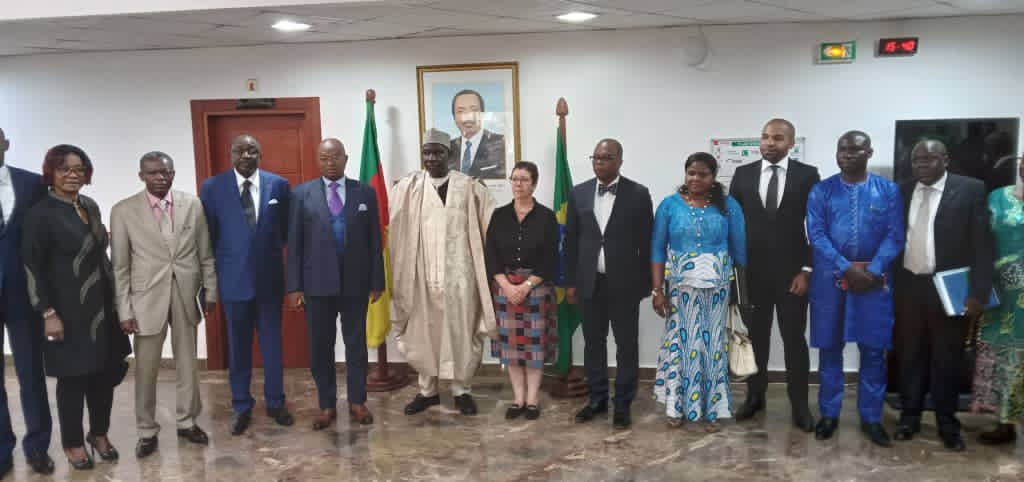 PARTENARIAT CAMEROUN-BRÉSIL 
Le Gouvernement camerounais signe ce jour  un Accord de don avec  la partie brésilienne dans le cadre de l'amélioration du système de l'état civil du Cameroun. Ledit Accord sera mis en œuvre par le BUNEC.