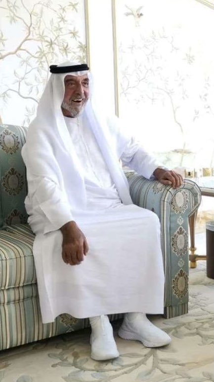 uae_love_ad121's tweet photo. اللهم إجعل قبره روضه من رياض الجنة ❤️
#خليفة_بن_زايد 
#ليلة_الجمعة https://t.co/quwTrVhfb2
