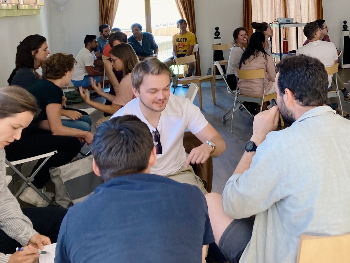 This week we’re at our #FORBIODIV summer school, organized with @SwissForestLab, in Davos 🙌🌲
Today our 30 international students are playing “serious games” with @ClaudeAGarcia to learn how to tackle complex problems in management and conservation @WSL_research