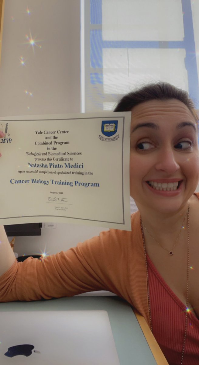 nanamedici's tweet photo. I did it! Graduated from the CBTP program together with other very talented scientists. Thank you @YaleCancer, Dr. David Stern and all the PIs/M.D.s that contributed to such a wonderful program! #Yale #scientist #latinasinscience https://t.co/aVoPB4o4be
