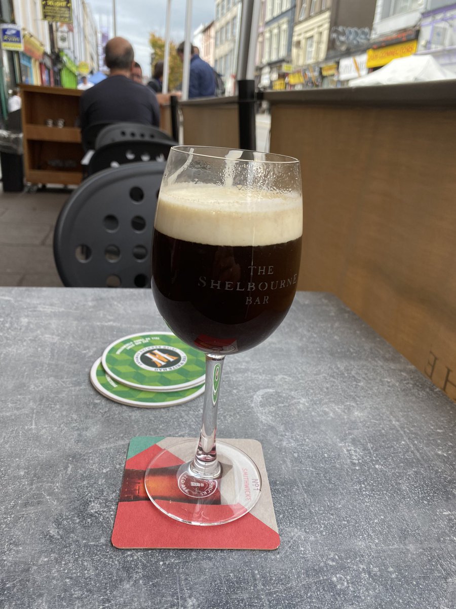 LMCSLeuven's tweet photo. A special word to … @MartinBootman. Thanks AV-man! 🤣 🙏 @MaleneBrohus and @pchoern for many small &amp; big things and your continuing enthusiasm &amp; support with @EuroCalcium Board! 🙏  @T_Luyten for all your help throughout! Definition of friends: they help out without asking! 🙏 https://t.co/1LBLfHW2or