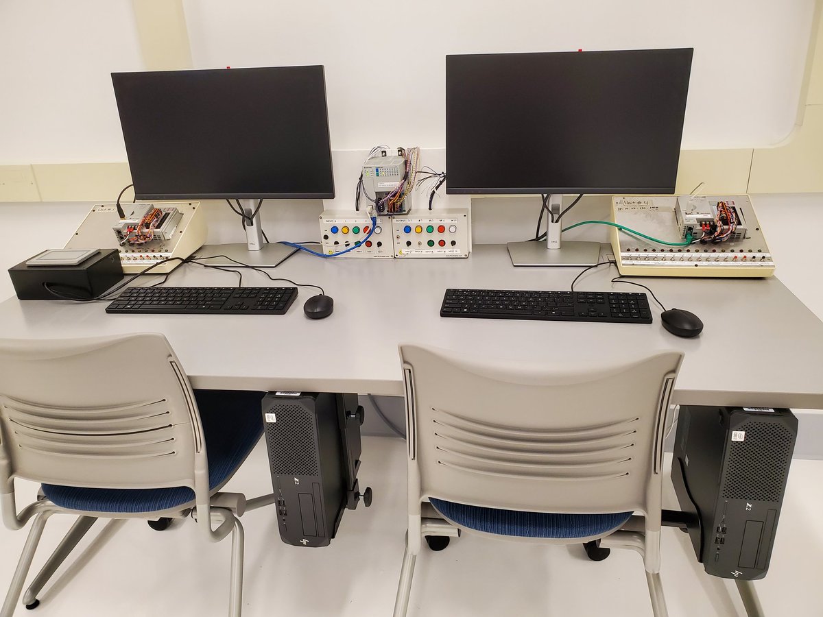 how2educ8's tweet photo. Cool hands-on fast-track career training happening in the High Falls neighborhood! @MonroeCC @FWDcenterNY tour. Saw robot &amp; cobot industry 4.0 smart tech, apprenticeships, skilled trades, and healthcare. Employers hiring at high pay right out #JobsExplained via @RochesterWorks https://t.co/HMm2G8YOVw