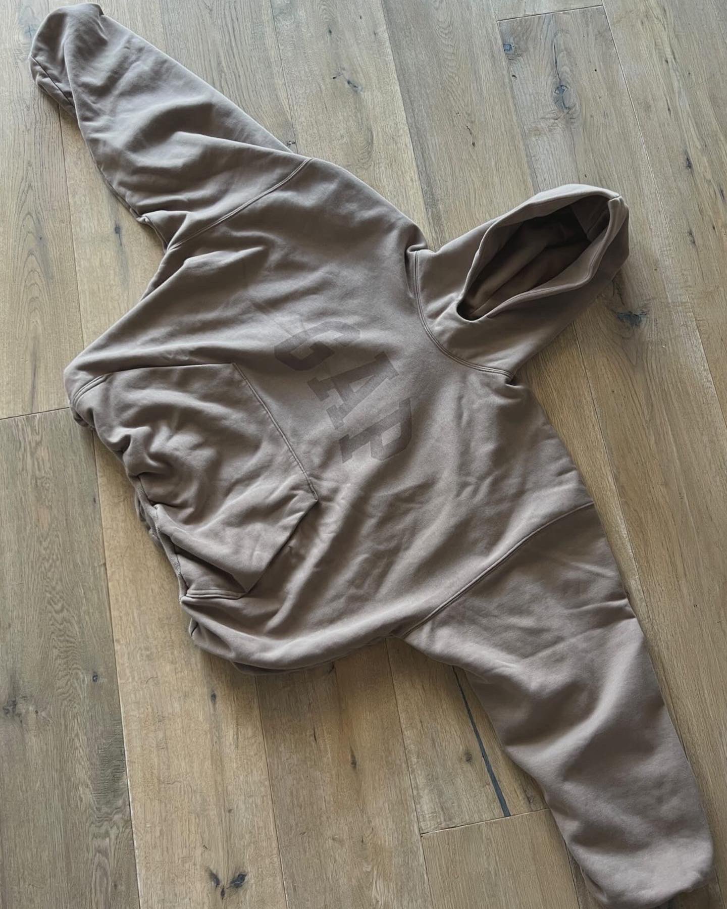 Yeezy hotsell beige hoodie