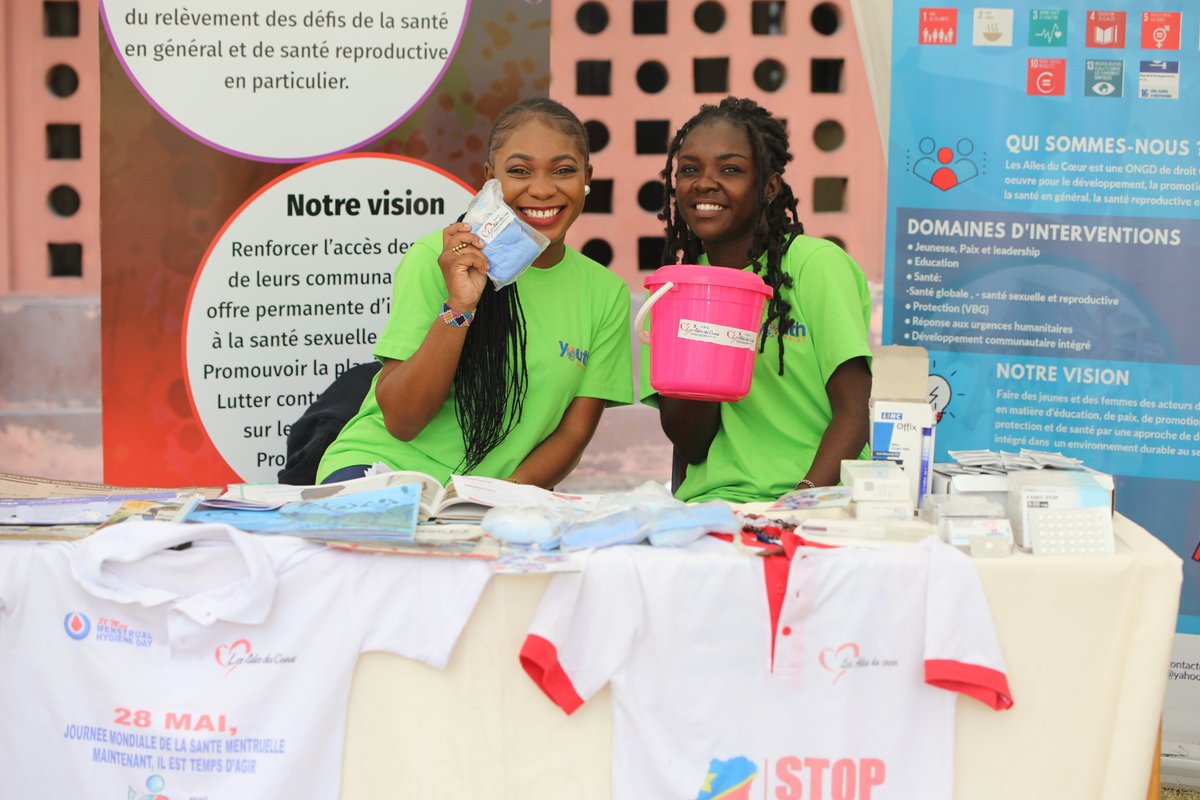 MakokiYaMwasi's tweet photo. 📣Célébration #JIJ2022 : A travers leurs stands d'exposition, les organisations membres du mouvement @YouthSprint qui tous travaillent pour le #DSSR, ont exposé les résultats de leur travail dans la communauté. 💪 @IpasOrg  @SwedeninDRCongo @NLkinbrazza @JeunesseCN_RDC https://t.co/MY7W6Skv88