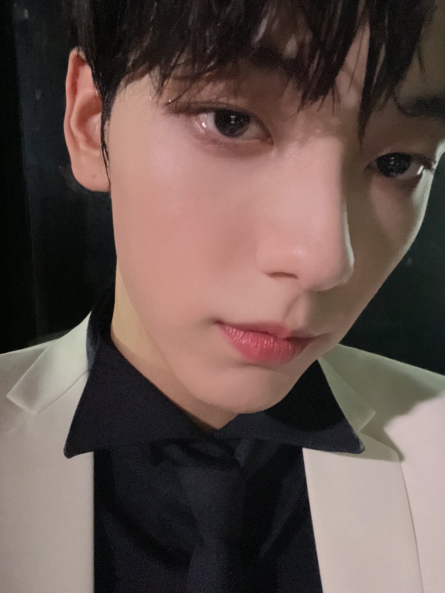 soobizchoi's tweet photo. SLAYBAK! https://t.co/2Hy83CgAFY