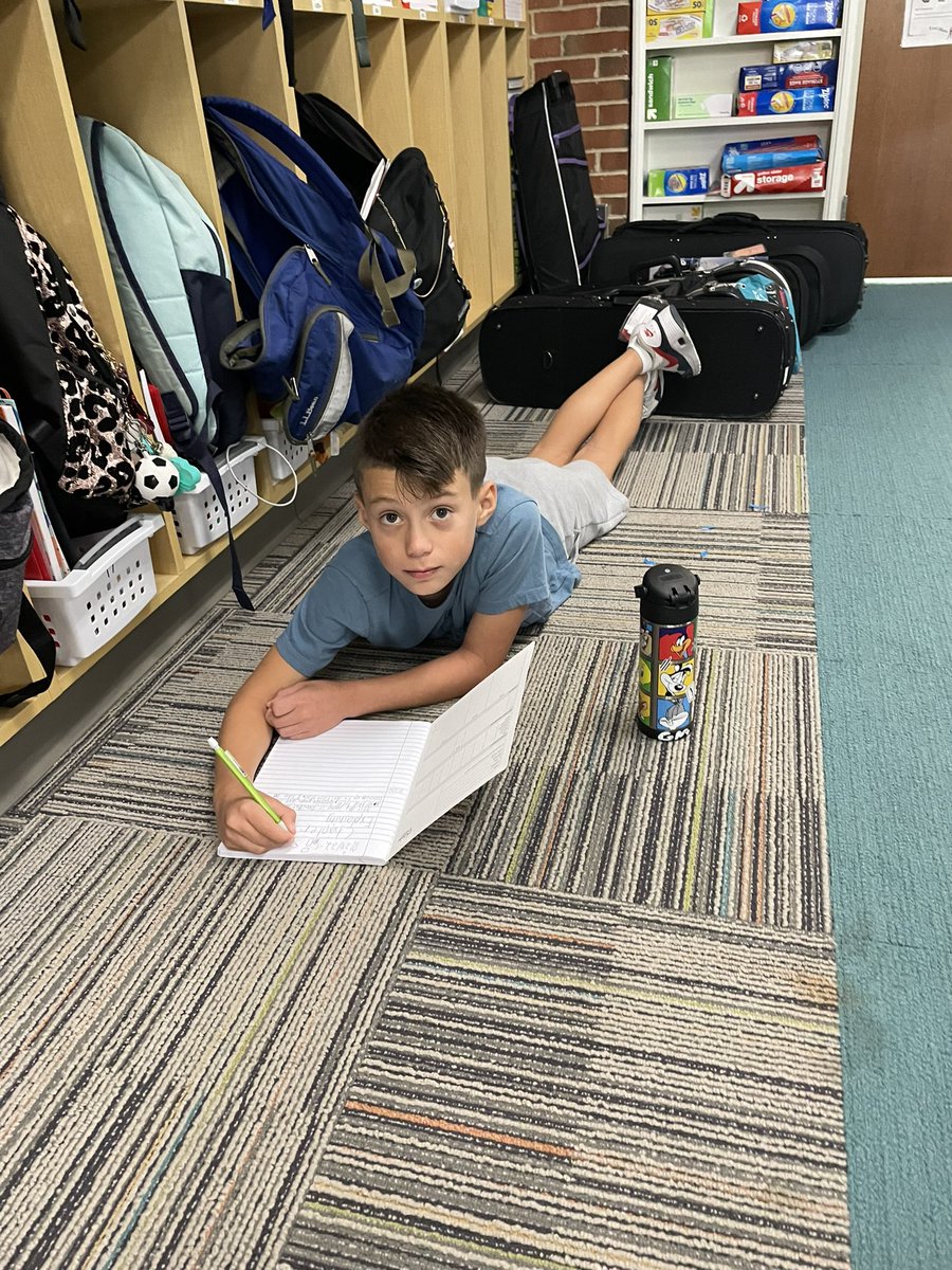 LizzyReeder's tweet photo. Yesterday we started our daily 10 minute iWrite time. 5ths are so excited to have freedom to write about whatever they want to. Silent, focused, & engaged! Can’t wait to read their writing! #sacredwritingtime @J_Huster4 @ayerelementary @owpmu https://t.co/oagTNId898