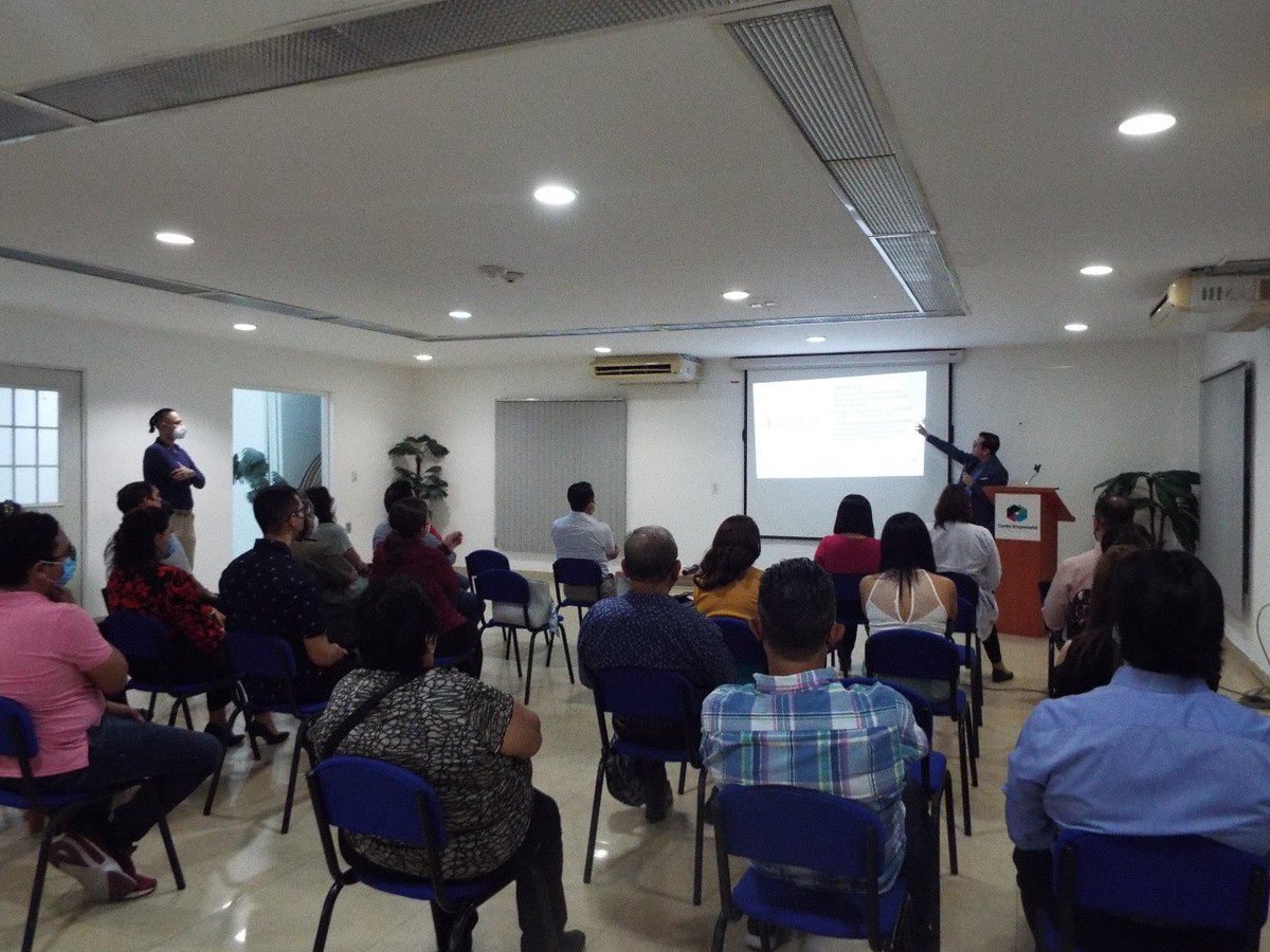 Agradecemos al Dr. Mario Ernesto Velazco Gutiérrez por compartir con todos nosotros acerca de la « Seguridad perioperatoria en cirugía plástica » en nuestra reciente sesión. 

Muy interesante e importante tema👏🏼