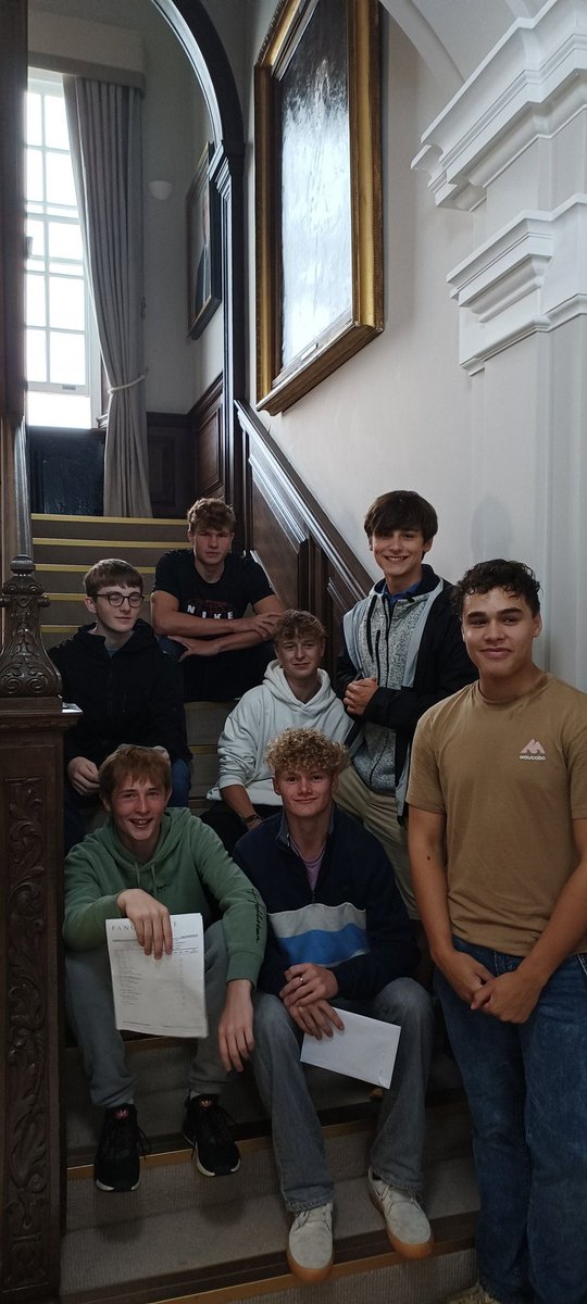 PangCollCCF's tweet photo. Congratulations to all of our #PangCollYear11 #PangCollCCF Cadets on a great set of GCSE results today! Some fantastic results after a challenging couple of years. #PangCollSuccess @PangbourneColl https://t.co/FaanfstMRx