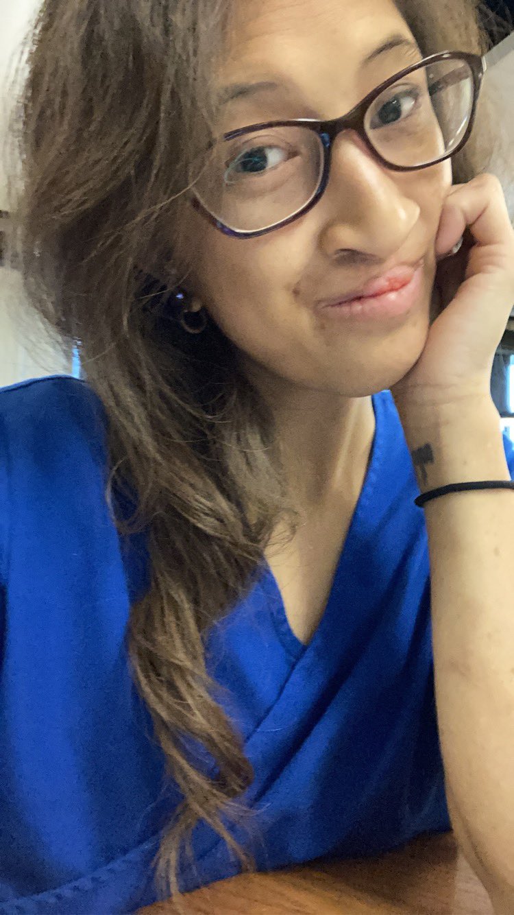 3 pic. Honestly a bit TOO excited that I’m finally required to wear scrubs even if it’s just for phlebotomy class. Sterile processing job / clinicals starting soon too! 😋🥳💜 #mtttt #medtwitterthirsttrapthursday #premed #premedtwitter #premedlife #docswithdisabilities #disabledandhot https://t.co/fDUqSDQUZK