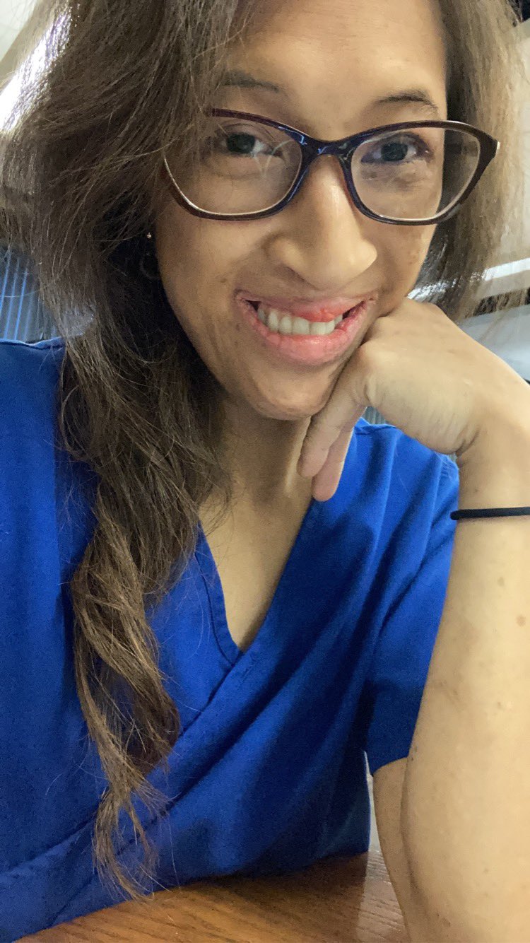 2 pic. Honestly a bit TOO excited that I’m finally required to wear scrubs even if it’s just for phlebotomy class. Sterile processing job / clinicals starting soon too! 😋🥳💜 #mtttt #medtwitterthirsttrapthursday #premed #premedtwitter #premedlife #docswithdisabilities #disabledandhot https://t.co/fDUqSDQUZK