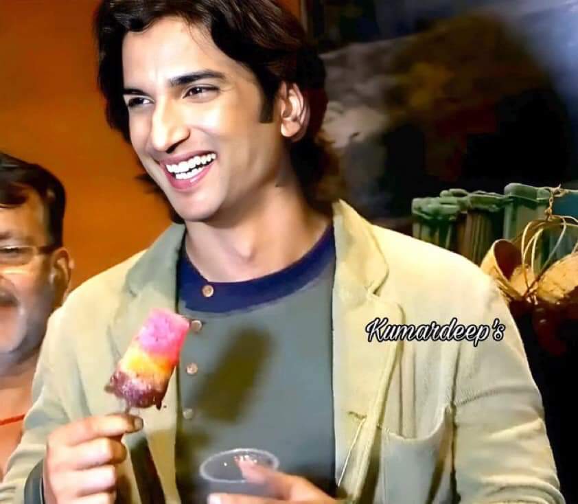 POULOMIBANDYOP3's tweet photo. Sushant Radiates Positivity💯💯💯 https://t.co/NoCu6pOIps