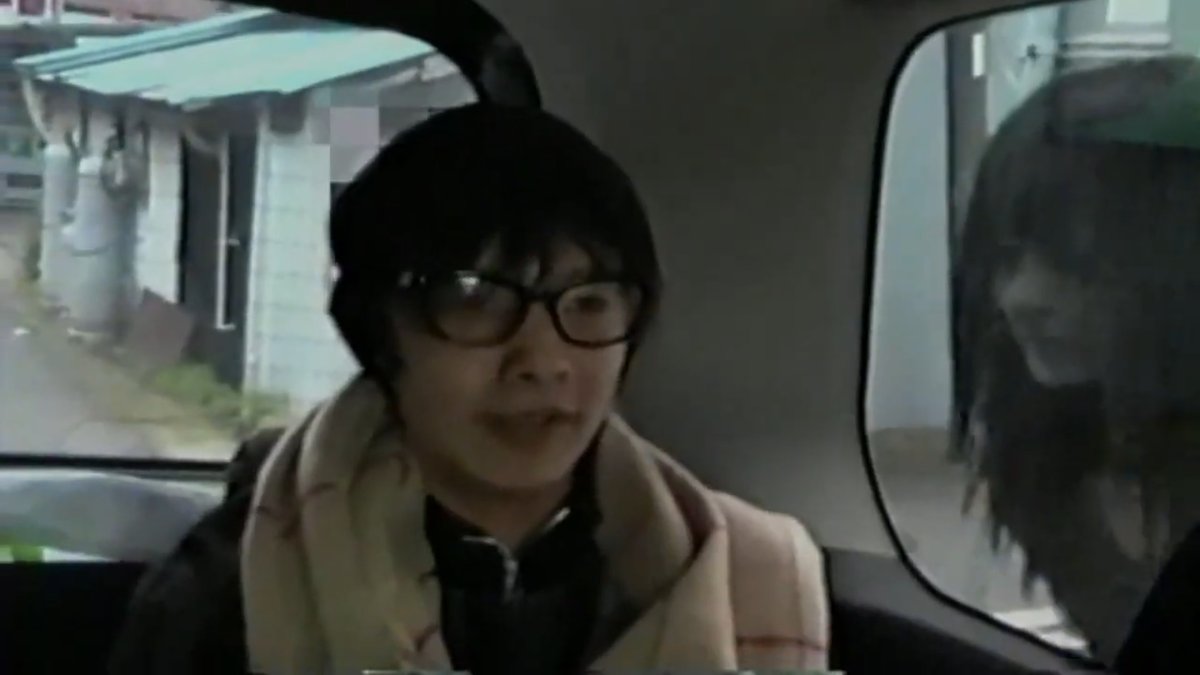 AddPalm's tweet photo. Tokyo Video of Horror หนังสยองขวัญแนว found footage จากญี่ปุ่น เป็นแนวรวมเรื่องสั้นเอาไว้ในหนังเรื่องนึง มีมากกว่า 20 ภาค! คอนเซ็ปหนังทำเป็นเหมือนรายการทีวีที่ทำหน้าที่วิเคราะห์คลิปหลอนสุดเฮี้ยนจากทางบ้านที่ส่งมา จะไล่ดูเท่าที่หามาได้ มีตอนอะไรบ้าง ตามอ่านในเธรดนี้ได้เลย https://t.co/zCZkEK2Unn