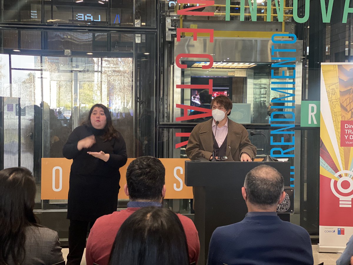 Facultad Educación UC tweet media