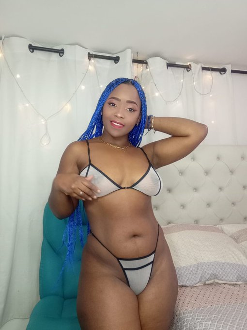 feliz jueves amores!!! https://t.co/QhPcfdBSeP<a href="/tag/photooftheday"class="tags"><span>#photooftheday</span></a><a href="/tag/model"class="tags"><span>#model</span></a><a href="/tag/contentcreator"class="tags"><span>#contentcreator</span></a><a href="/tag/videocalls"class="tags"><span>#videocalls</span></a>