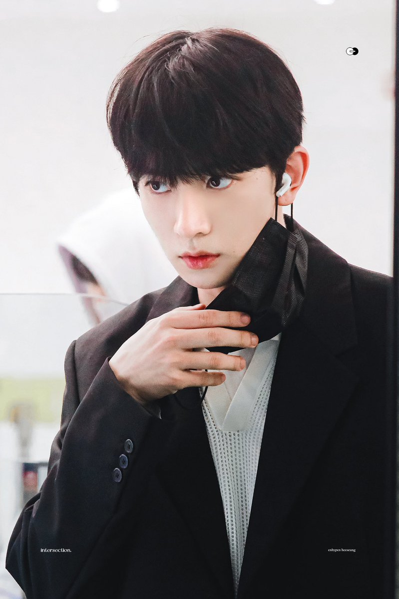 intersection(fan acc) tweet media