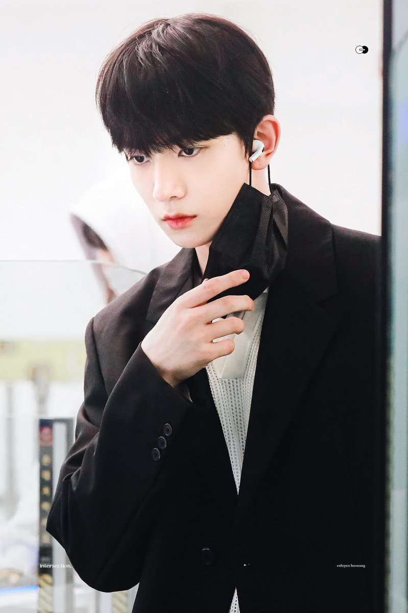 intersection(fan acc) tweet media