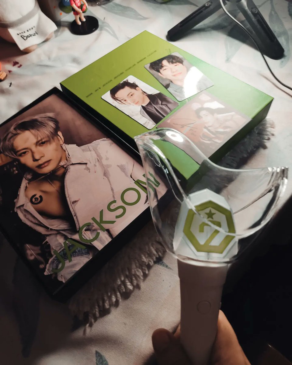 My GOT7's [GOT7] album is finally here 💚 got the Jackson version this time. The grad gift for myself kasi deserve ko to 🤣 

@GOT7 🫶