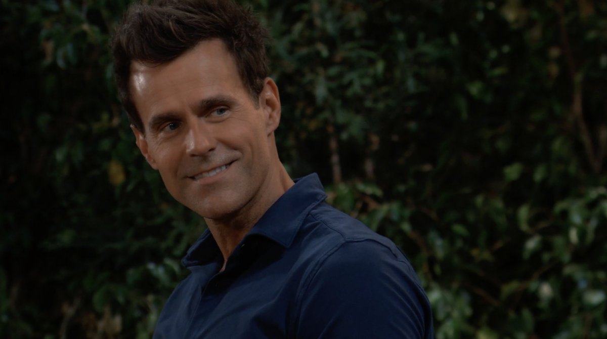 GeneralHospital's tweet photo. Drew has had his eye on Carly for a long time, West Coast. Is she ready to reciprocate his feelings?
A sexy, new #GH starts RIGHT NOW on ABC! @CameronMathison https://t.co/eywB0sfdVl