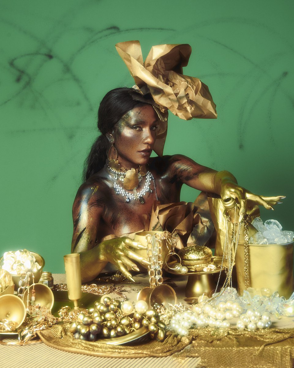 GUDELGAD0's tweet photo. Danna Lisboa em visual para o EP LI$HO fotografada por mim com direção criativa, direção de arte, styling e beleza por Alma Negrot https://t.co/ibRYoPIDEw