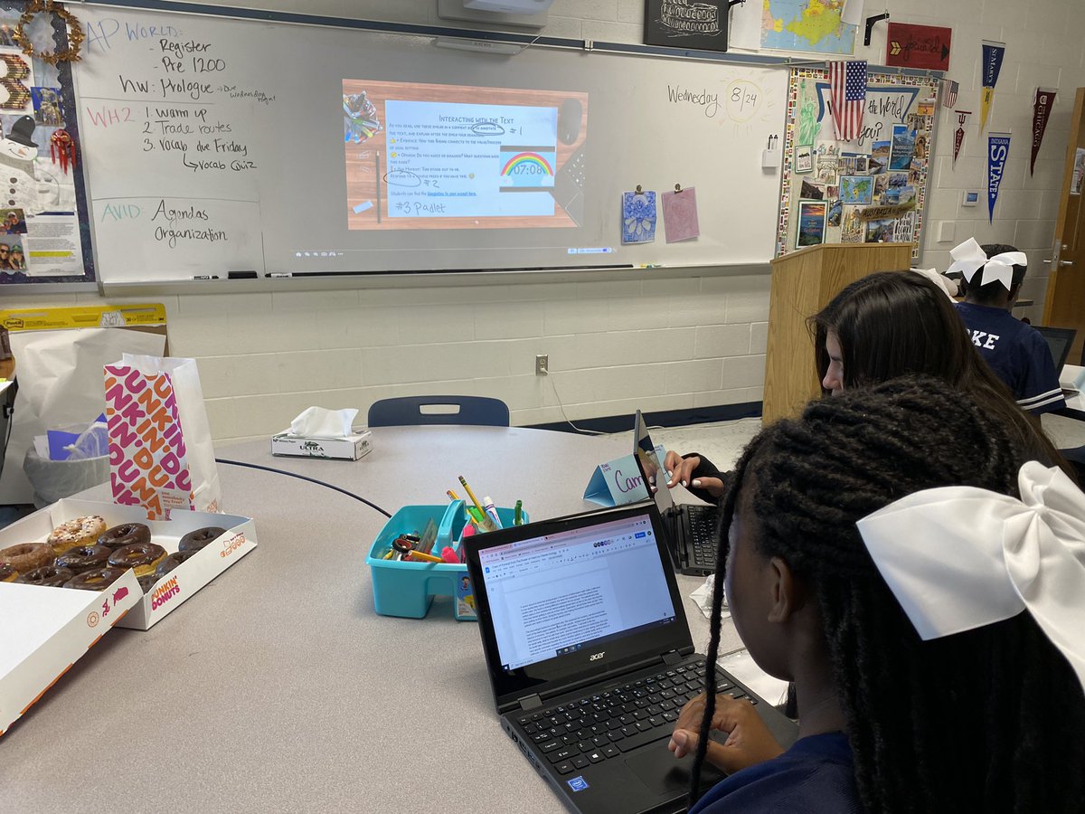 OsbournAVID's tweet photo. Love seeing #AVID11 Ss interacting with the text during the reading process…🍩🍩 always help 😋 #literacy #OneOsbourn @mymcpsva @OsbournPrin @youngme8 https://t.co/Z3qLUjNi4M