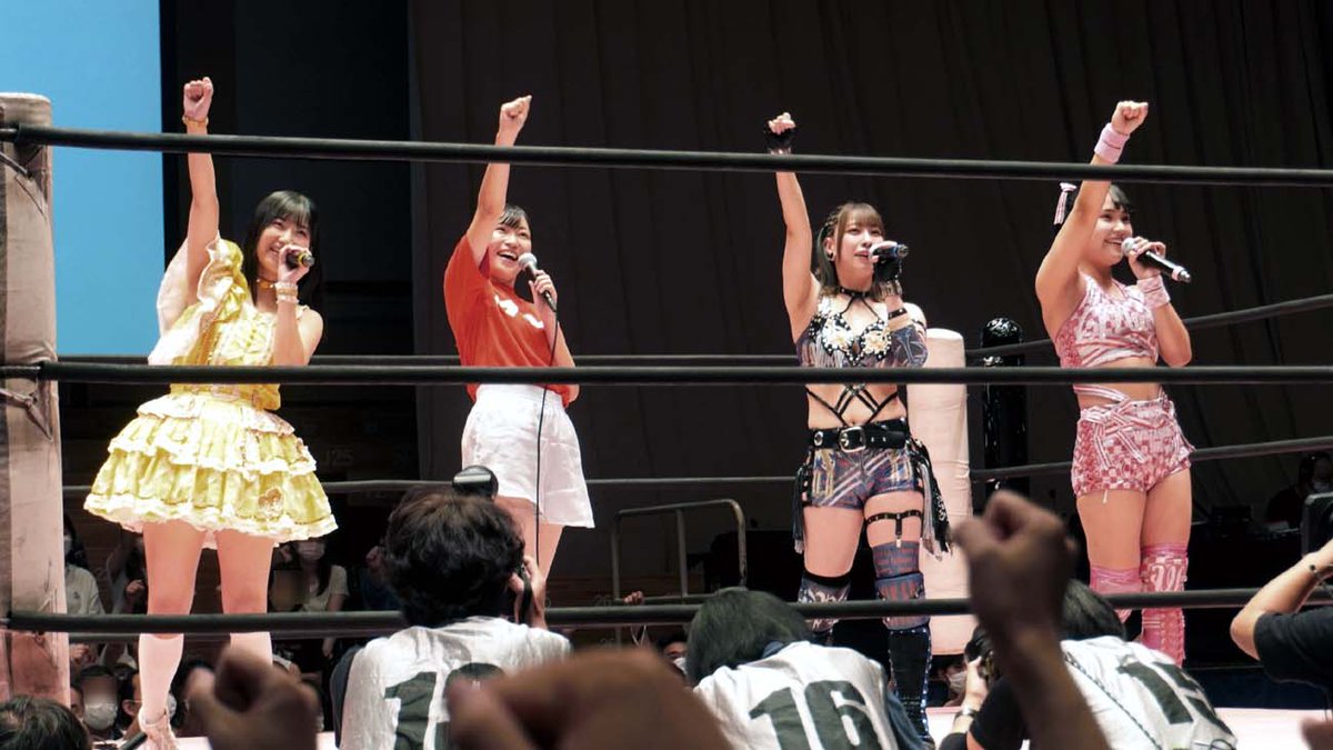 tjpwsup_kinroku's tweet photo. 2022.8.14 後楽園ホール【その①】
『第9回東京プリンセスカップ🏆』
後楽園大会2日目決勝戦‼️
アプガプロレスの新メンバー「シノ」紹介🔰
「東京女子プロレス スタート❗️」
#難波小百合
#アプガプロレス
#らく #乃蒼ヒカリ #渡辺未詩
#シノ
#tjpw
#TPC9 https://t.co/vkLQ15MpIG