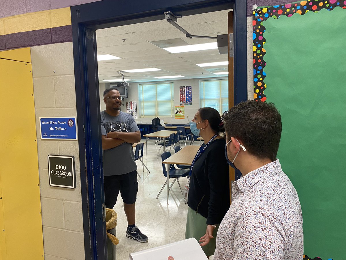 MarsonRichards1's tweet photo. I had a great visit at @WilliamAcademy today. I saw the amazing work of the staff as they prepare for the first day of school, and even enjoyed the staff cookout! @jjgerwig @pgcps https://t.co/NIjamKccmc