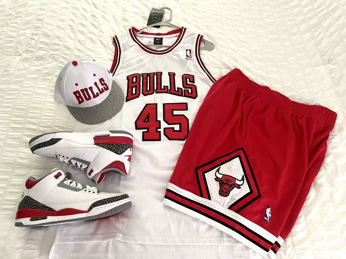 More_2_Conquer's tweet photo. Certified✅✅✅💪🏽💪🏽💪🏽 #fitcheck #jordan3 #jordan3firered https://t.co/b1FUPESP41