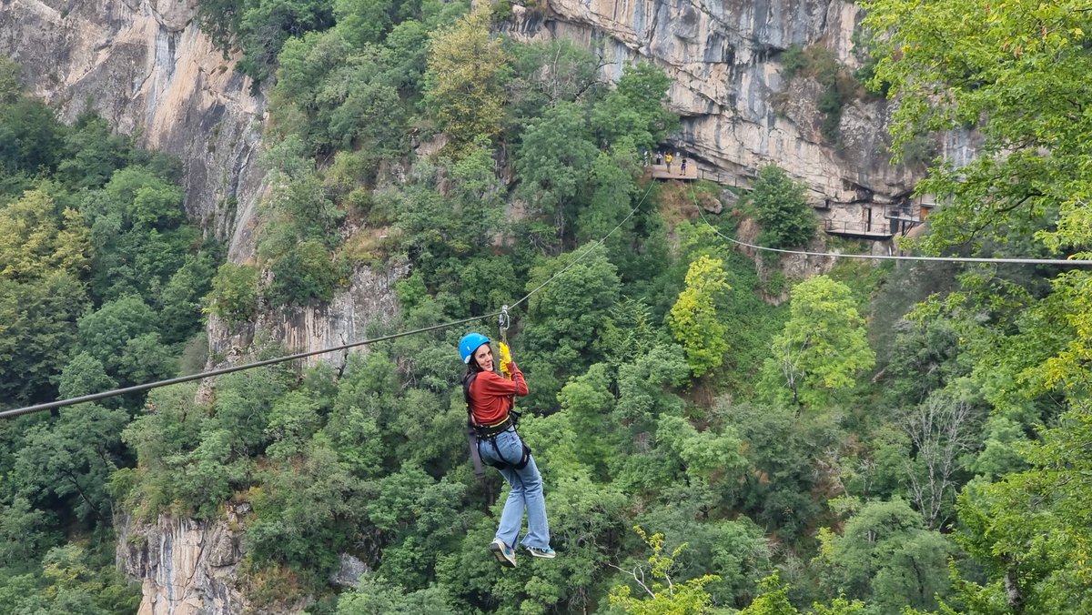 anthillhelps's tweet photo. You may have seen pictures from Anthill's US team retreat, but our overseas team went on an outing as well!
They headed out of Yerevan and into the countryside for an extreme #teambuilding exercise; zip-lining!
#NoDeskRequired #Desklessworkforce #EmployeeAppreciation https://t.co/Vf4iUDBch7