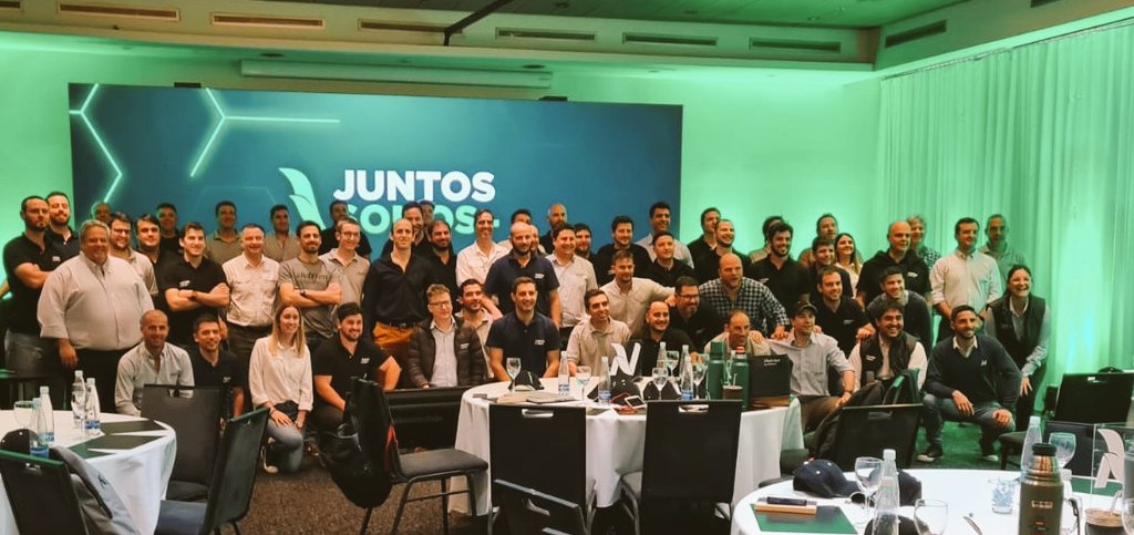 ReussiNahuel's tweet photo. Lanzamiento de Campaña de la Región Norte de Nutrien. Manejo de Nutrientes en un contexto de incertidumbre. Gran intercambio💪🌽💪, gracias por la invitación @NutrienDigital @PabloTamburrini @LFeroli Trabajo en EQUIPO @GRSueloCultivo @fcabalcarce @FertilabLab @garciaf_nutri https://t.co/eZza3sIGGg