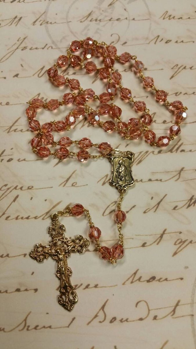PennysRosaries's tweet photo. St. John Vianney / St Philomena Catholic Rosary 8mm Swarovski Crystals and Antique Gold https://t.co/eor7fZNrXW #PennysRosaries #Etsy #Catholic #CureDars https://t.co/6oLI4lrRW2