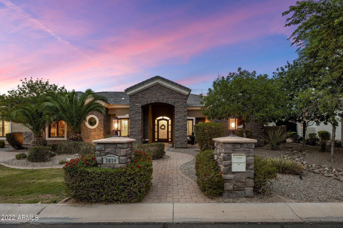 KrysTheRealtor's tweet photo. 3034 E PORTOLA VALLEY DR, Gilbert, AZ 85297 just hit the market!
Take a look at this awesome space: https://t.co/7yzMmEm3Ro https://t.co/gDIlTZoT4f