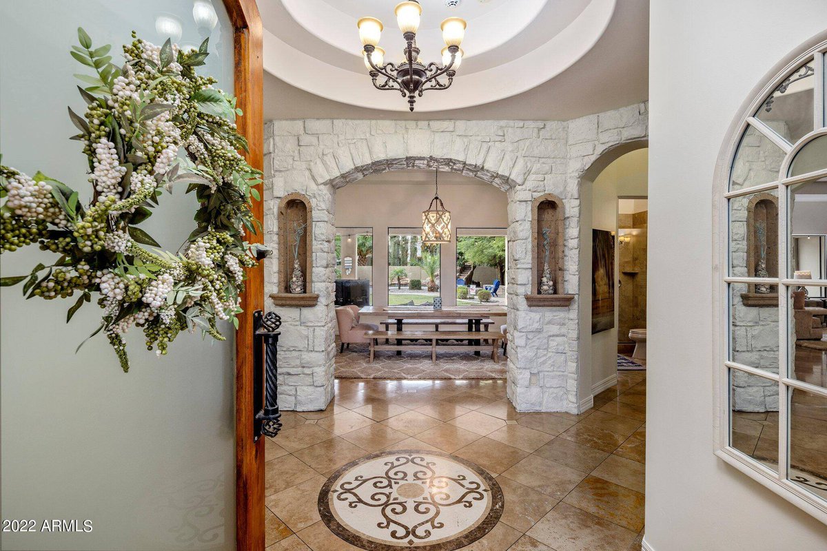 KrysTheRealtor's tweet photo. 3034 E PORTOLA VALLEY DR, Gilbert, AZ 85297 just hit the market!
Take a look at this awesome space: https://t.co/7yzMmEm3Ro https://t.co/gDIlTZoT4f