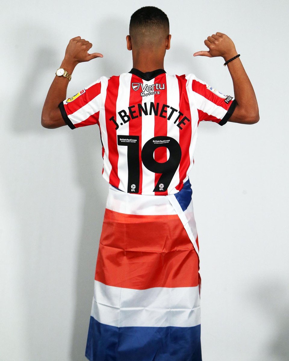 tdmascrc's tweet photo. Sigue a @tdmas_cr y @SoloFiebres, dale RT y participa por la camisa de Jewison Bennette en el @SunderlandAFC. 

Sorteo este viernes https://t.co/wUSrNQbypv