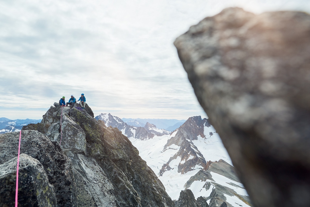 baldelli's tweet photo. Climbers enjoy the summit of Forbidden peak on a rare calm day in the rainy Pacific Northwest! https://t.co/TfMZaGYVQC