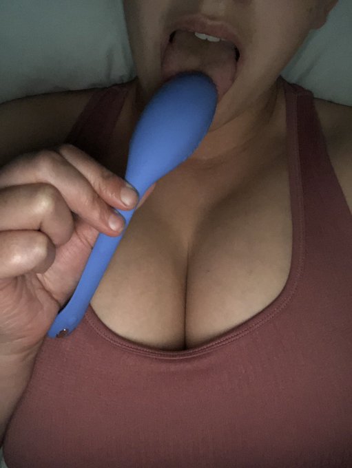 Kira Crawford 💋  ONLYFANS's pics and videos - FbBLqh0XgAA ntE jpg:small image 26