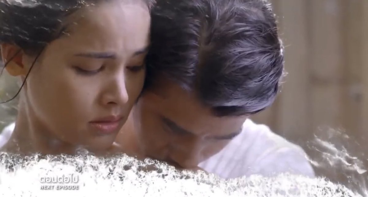Tik_M3's tweet photo. กูจะรักษาความตับพังของกูในวันนี้ เพื่อรอดูเค้าจูบหัวไหล่กันใน EP หน้า #คือเธอEP12 https://t.co/mc236oRoUx