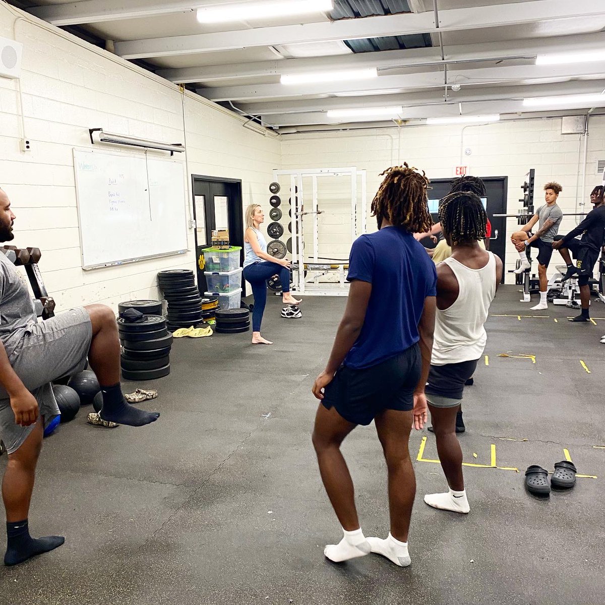 FCHSTigers's tweet photo. Namaste 🧘‍♂️~ @FootballFayette @nickcoachd42 @FCHSTIGERSPORTS @fcboe https://t.co/FEkkGT0rgd