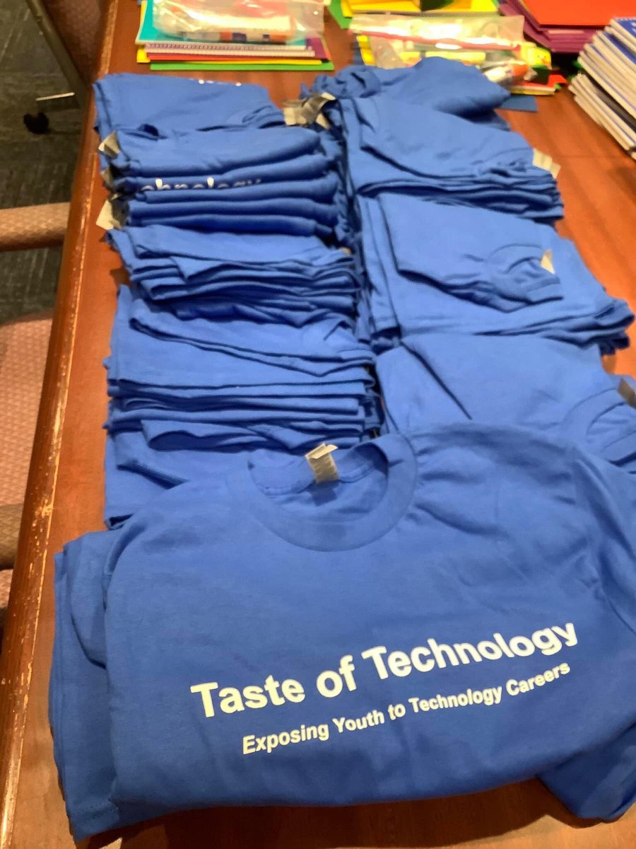 KenyattaPRucker's tweet image. Is your student registered for the Taste of Technology: Back to School Tech Expo. 
T-shirts, back packs, and school supplies for all. Registered participants can pick their shirts up on Friday at event location after 5pm. #TasteofTechnology #BlackTechTwitter #BlackTwitter