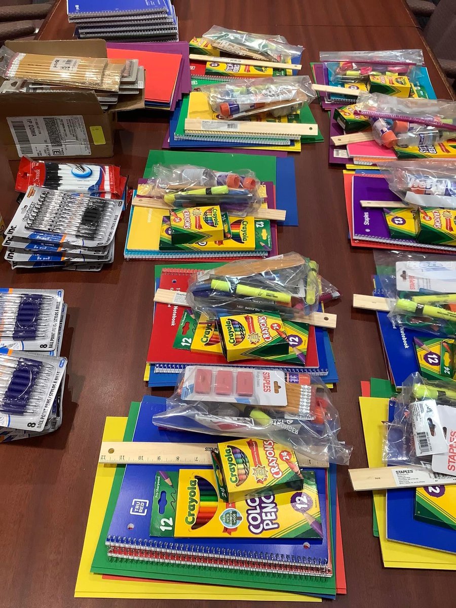 KenyattaPRucker's tweet image. Is your student registered for the Taste of Technology: Back to School Tech Expo. 
T-shirts, back packs, and school supplies for all. Registered participants can pick their shirts up on Friday at event location after 5pm. #TasteofTechnology #BlackTechTwitter #BlackTwitter