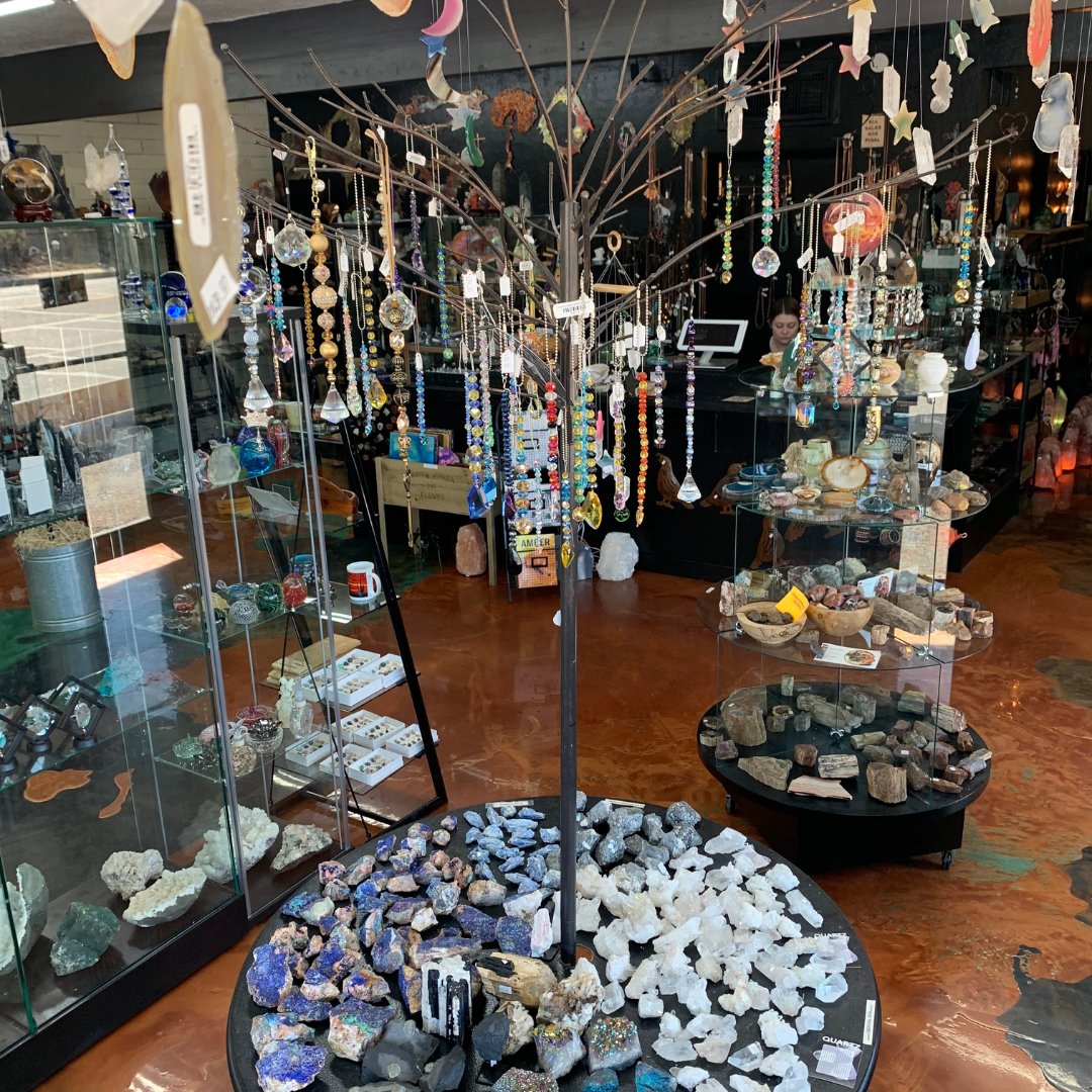 Fashion fades, but Globe style is eternal! 😍

Color your Thursday bright with a trip to Crick’s Gems and Minerals shop - you won’t regret it ✨
