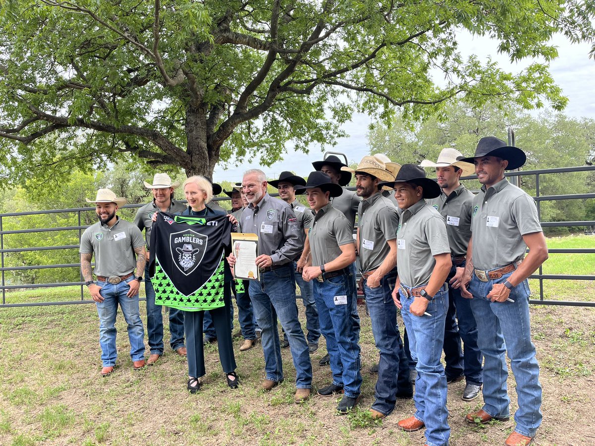 Akins Early College High School tweet media