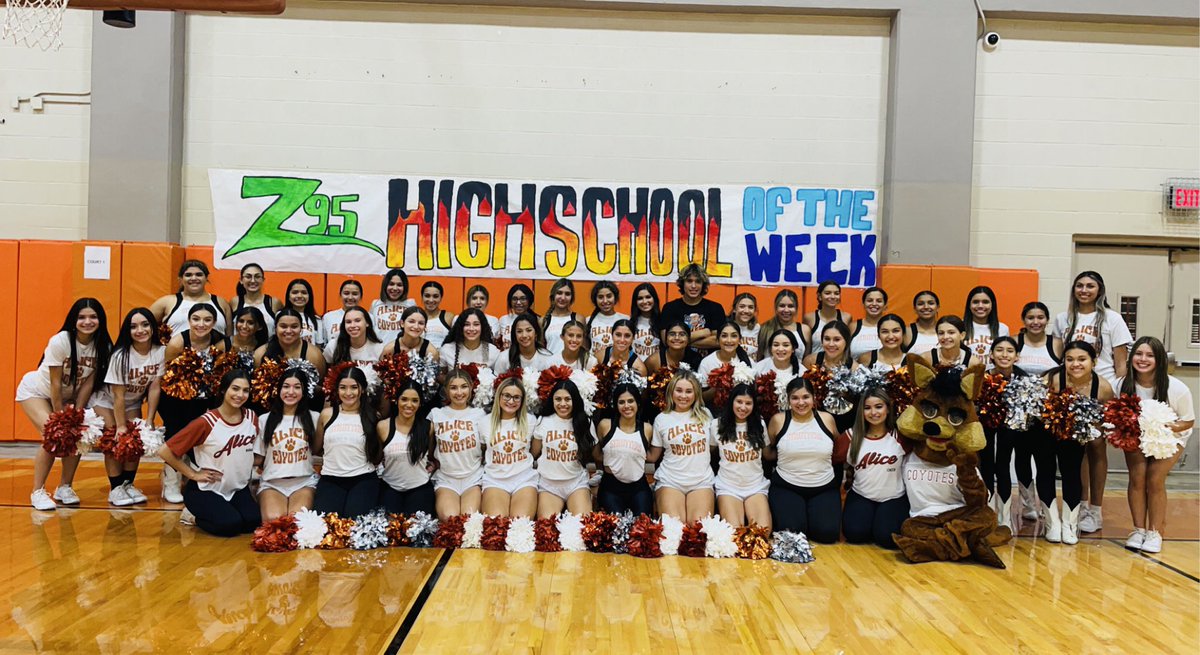 hotz95's tweet photo. Congrats Alice Coyotes for being our High School of the Week!! We’ll be invading their pep rally tomorrow and pregaming with the Coyote fans before kickoff!! It’s all part of Football Friday’s brought to you by @islanduniversity, @dnbcorpus, and @thegocarwash_  
🖤 💚 🏈 🧡 🤍 https://t.co/fwP8p618kI