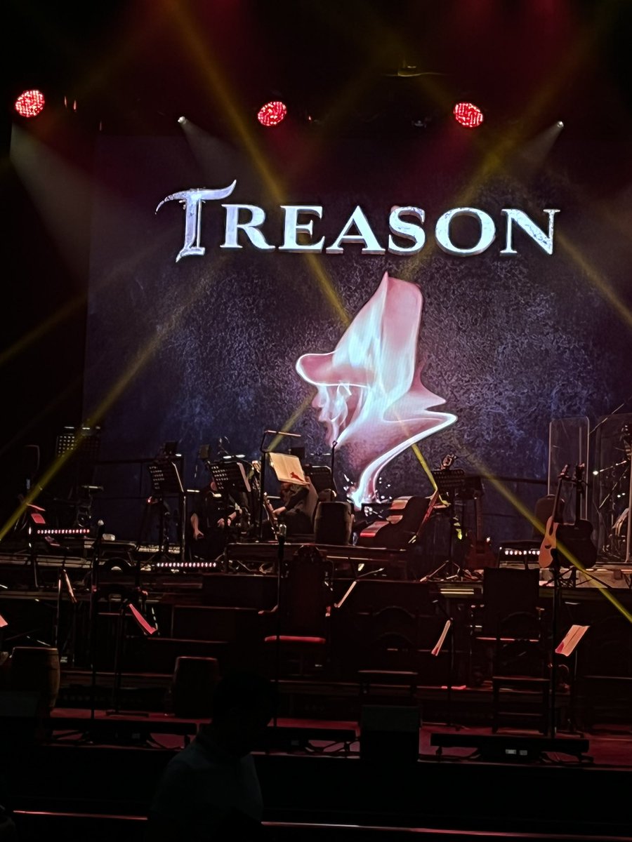 A huge honour to be at the sold out brand new  <a href="/TreasonMusical/">Treason the Musical</a> ‘in concert’  <a href="/TheatreRoyalDL/">Theatre Royal Drury Lane</a> A fantastic cast - including <a href="/CarrieHFletcher/">Carrie Hope Fletcher</a> &amp; <a href="/BradleyJaden/">Bradley Jaden</a> &amp; brilliant creative team. Thanks to one of its producers (&amp; fellow priest)  <a href="/dougross48/">Doug Ross</a> for inviting me. 📸 Mark Senior